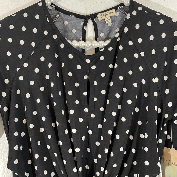 Lily White Black & White Polka Dot Top Blouse Front Knot Peplum Size Medium New - Picture 2 of 8